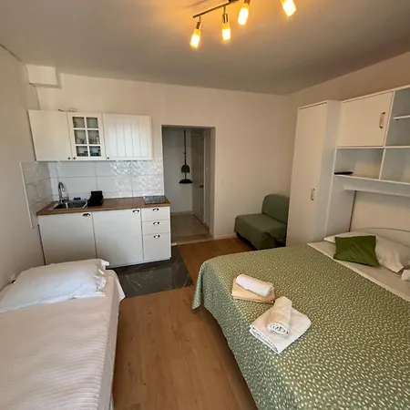 Centar Studio Apartman Ingrid Pogled More
